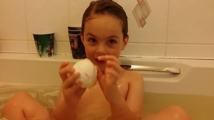 Zach tests out a Lush Dragon's Egg bath bomb - Bathing003