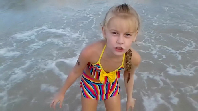 I swim in the sea - Island Samui (YT022) 60fps 720p Play Gamer